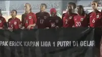 Viral, Pemain Timnas Indonesia Putri Bentangkan Spanduk Pak Erick Kapan Liga 1 Putri Digelar