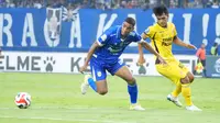 BRI Super League: Eduardo Almeida Apresiasi Kinerja Pemain Semen Padang Meski Takluk dari Persib